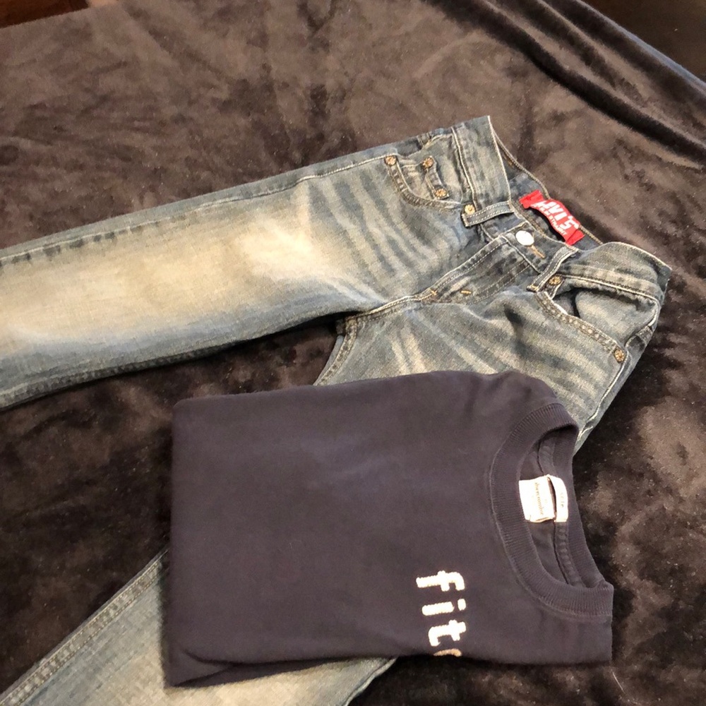 Levi’s jeans and Abercrombie shirt